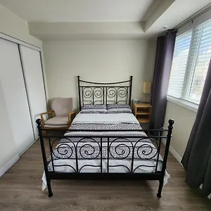 Homestay Scarborough Townhouse, Toronto